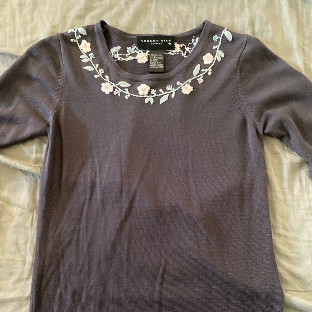 Vintage floral neck shirt